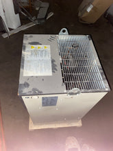 Load image into Gallery viewer, Daikin Hydraulics Oil Cooling Unit AKZ321-127
